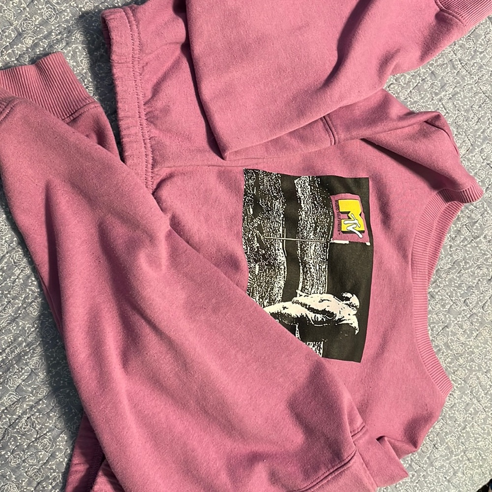 MTV astronaut crop top